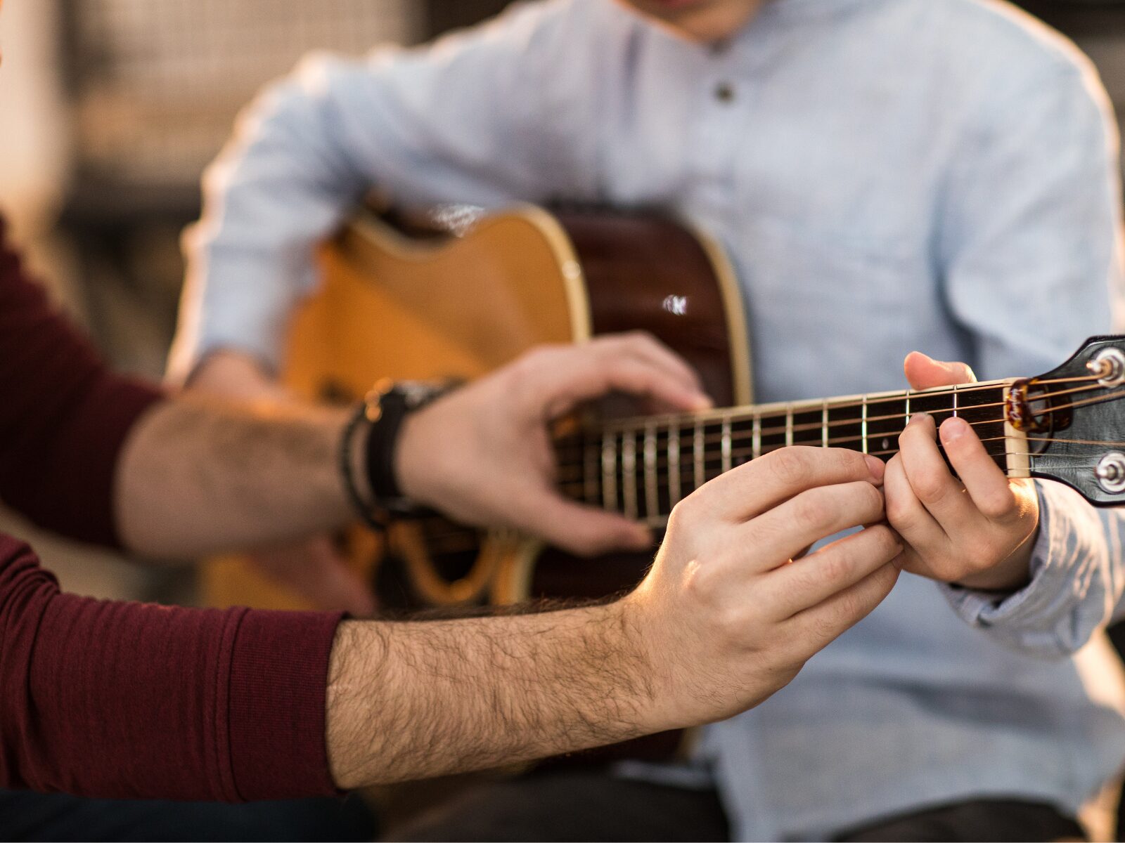 ギター講座 セガール先生 音作りからグルーヴまで制作に効く奏法を習得